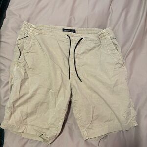 Men’s American Eagle shorts